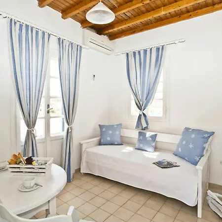 Gryparis' Club Διαμέρισμα *