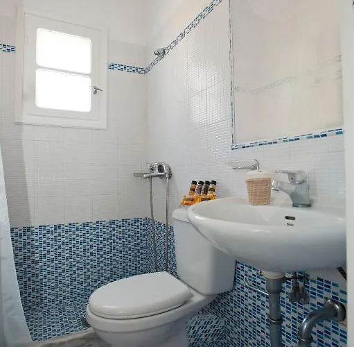 Gryparis' Club Apartment