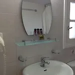 Apartman Gryparis' Club