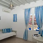 Gryparis' Club Apartman