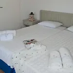 Gryparis' Club Mykonos Town