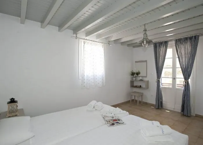 Apartament Gryparis' Club