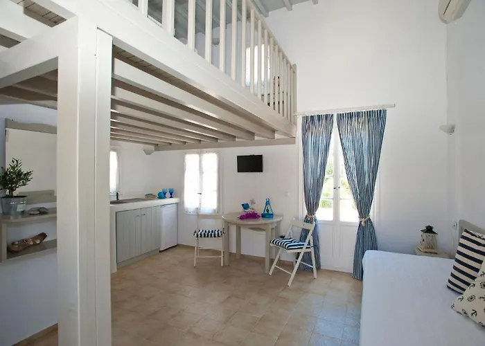 Gryparis' Club Apartament