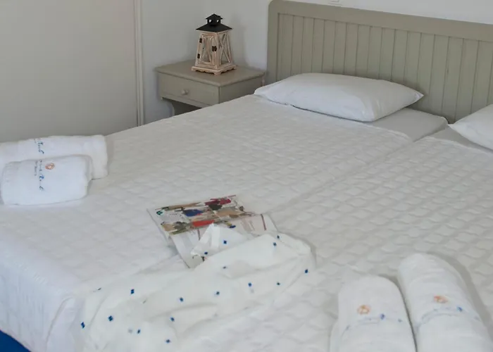 Gryparis' Club Mykonos Town