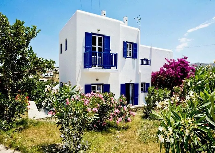 Gryparis' Club * Mykonos Town