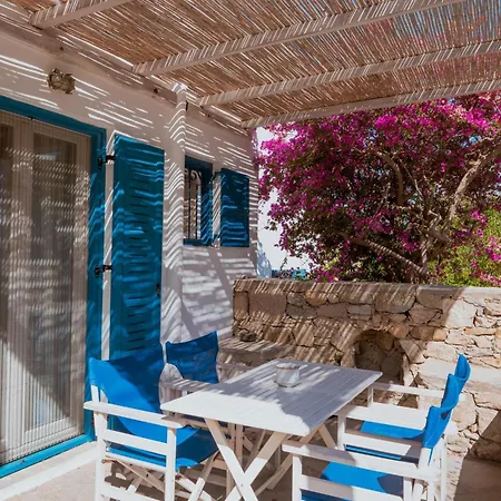 Gryparis' Club * Mykonos Town