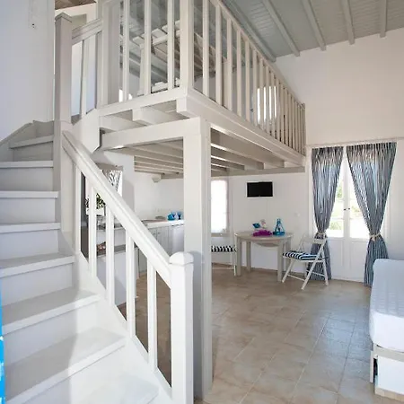 Gryparis' Club * Mykonos Town